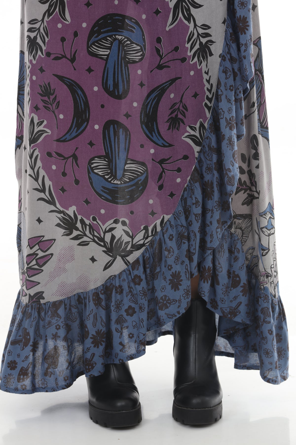 Mushroom Ruffle Slit Skirt
