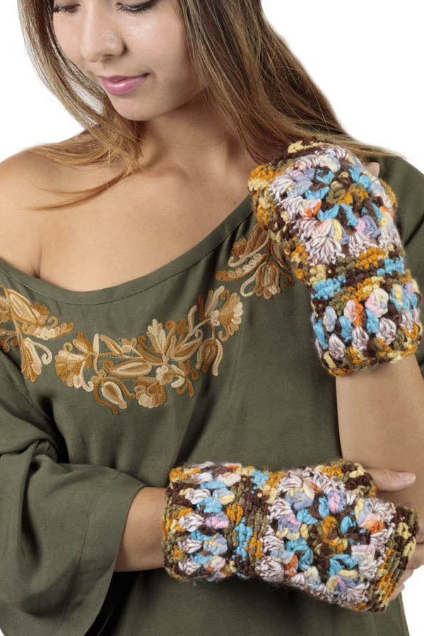 Scrunchy Petals Fingerless Gloves